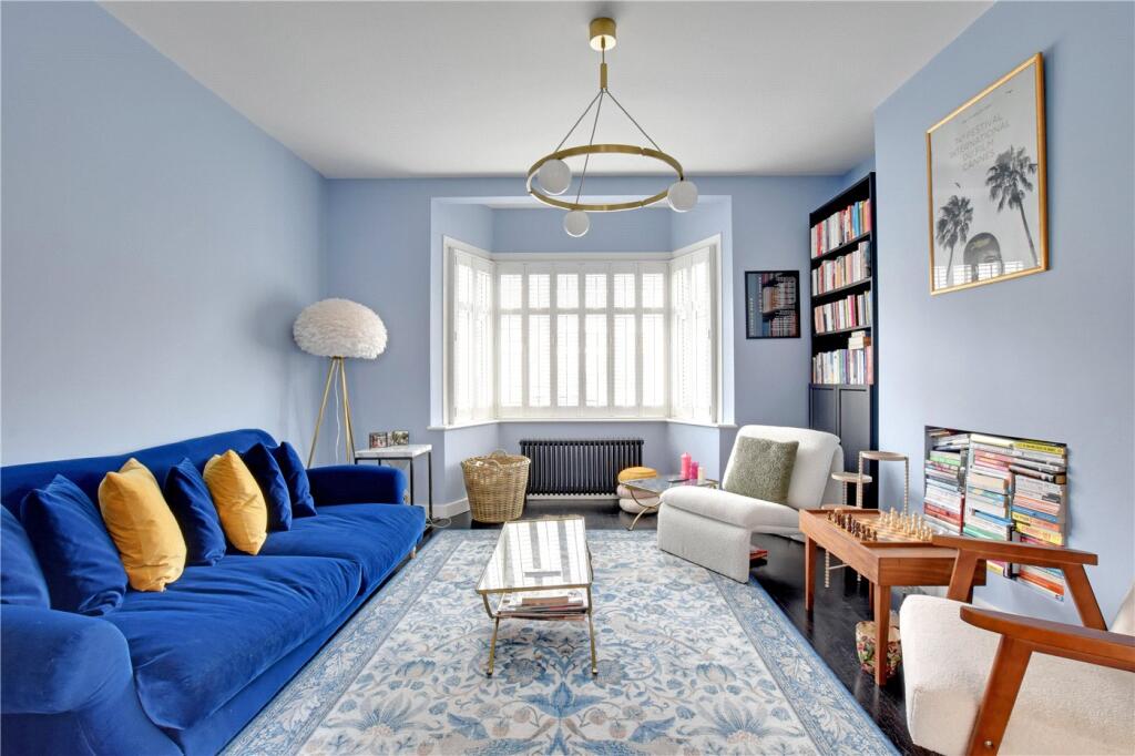 House in London, Cordwell Estate, Hither Green - View 2