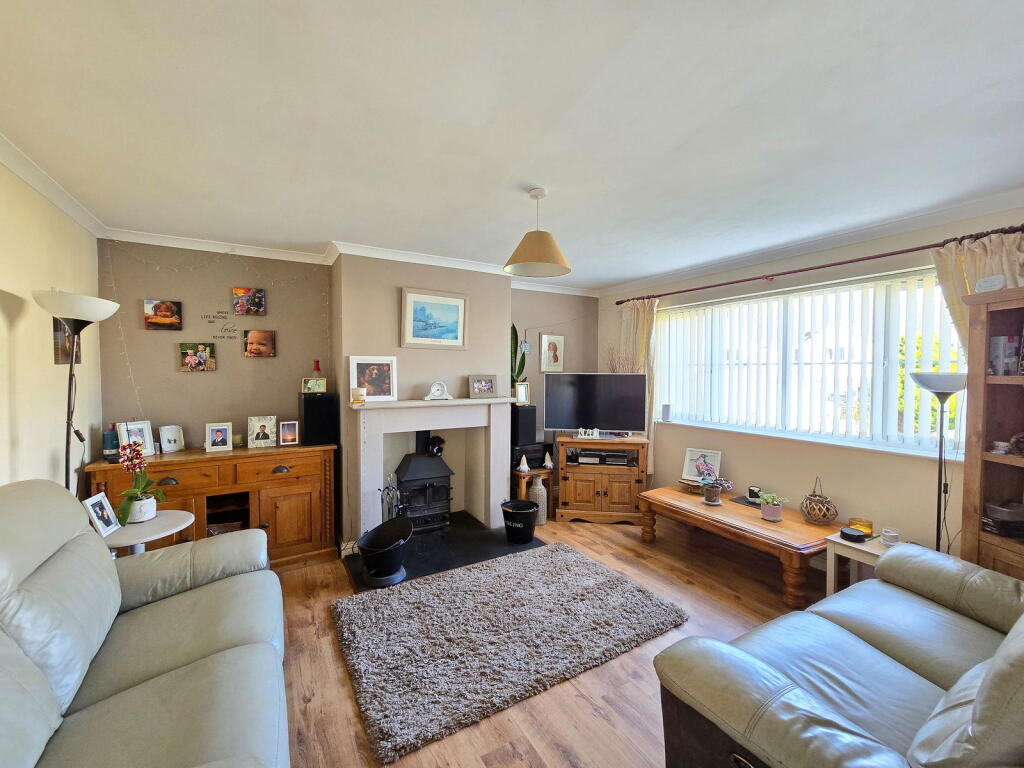 St. Andrews Close, Holsworthy, EX22 7PL photo 2