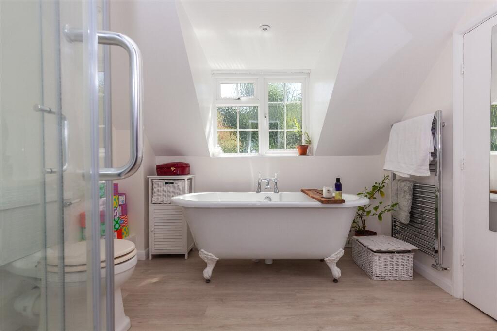 House in West Oxfordshire, Burford - More