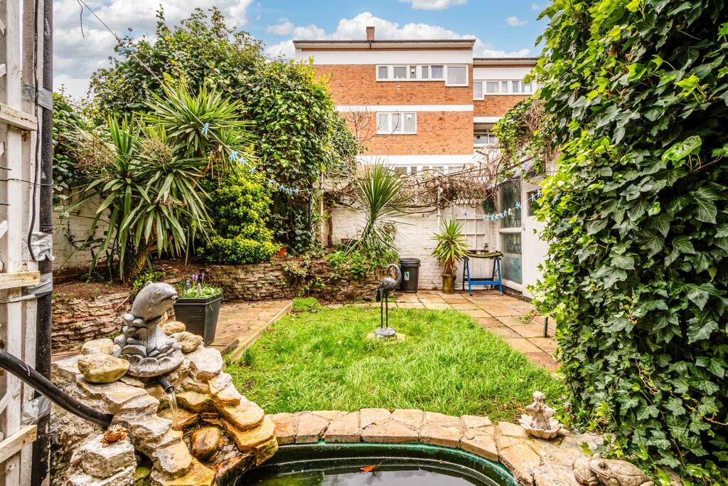 Main image of property: Pownall Road, E8