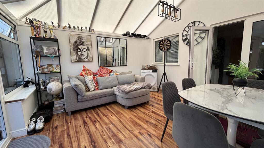 House in Taunton - View 4