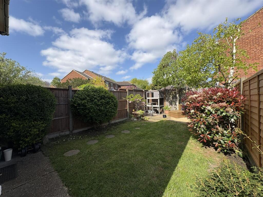 Additional image 17 of Lords Wood, Welwyn Garden City