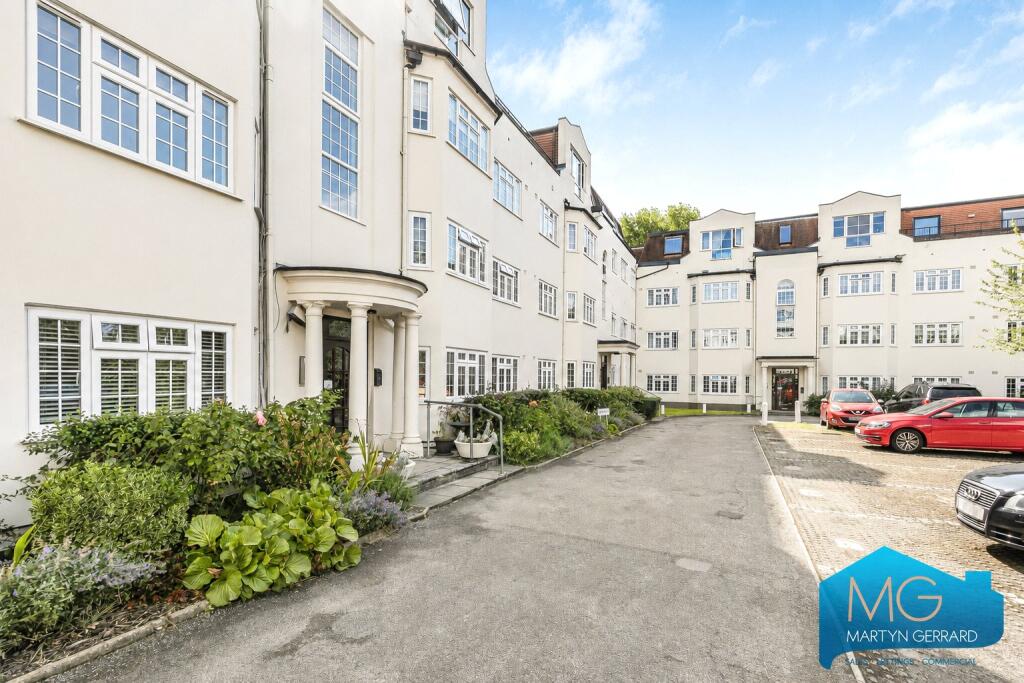 Main image of property: Etchingham Park Road, London, N3