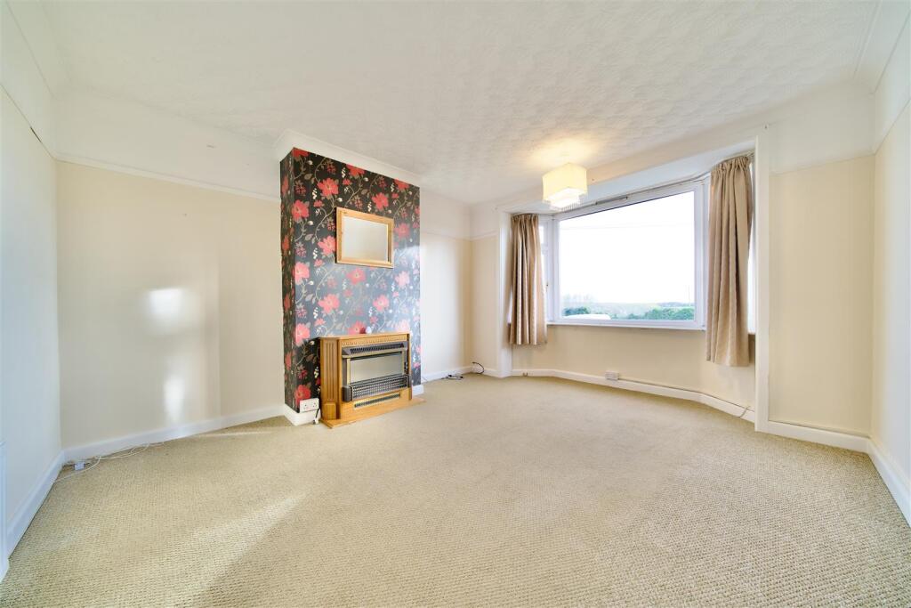 Chickerell Road, Chickerell, Weymouth photo 2