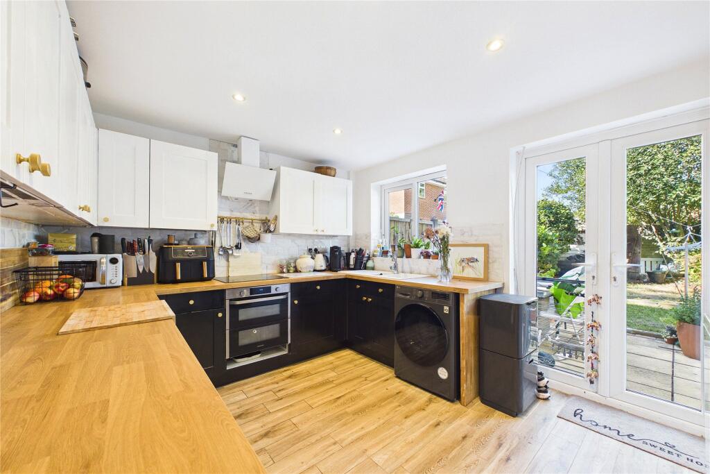 House in Guildford - View 3