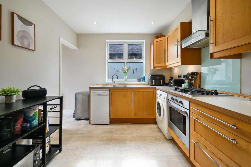 Apartment in London - View 3