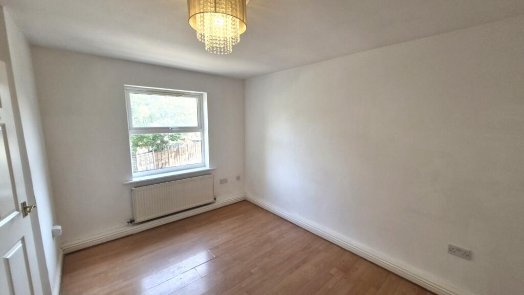 Apartment in London, Royal Borough of Greenwich - View 2