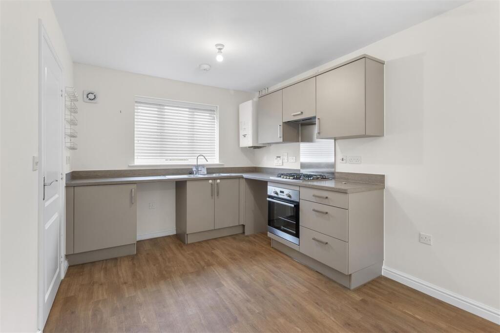 Riggers Way, Hailsham photo 4