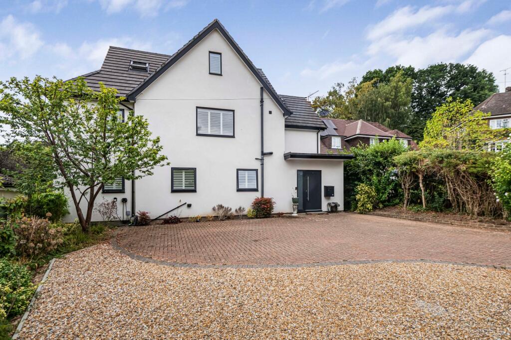 House in Redhill - View 2