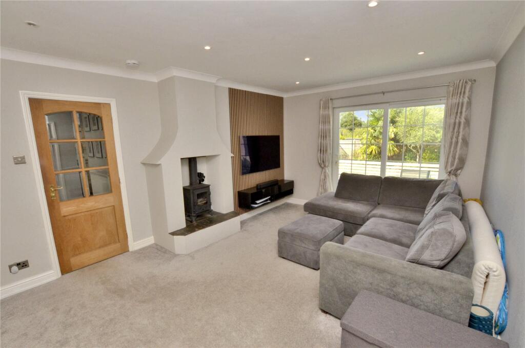 House in Ferndown, West Moors - View 3