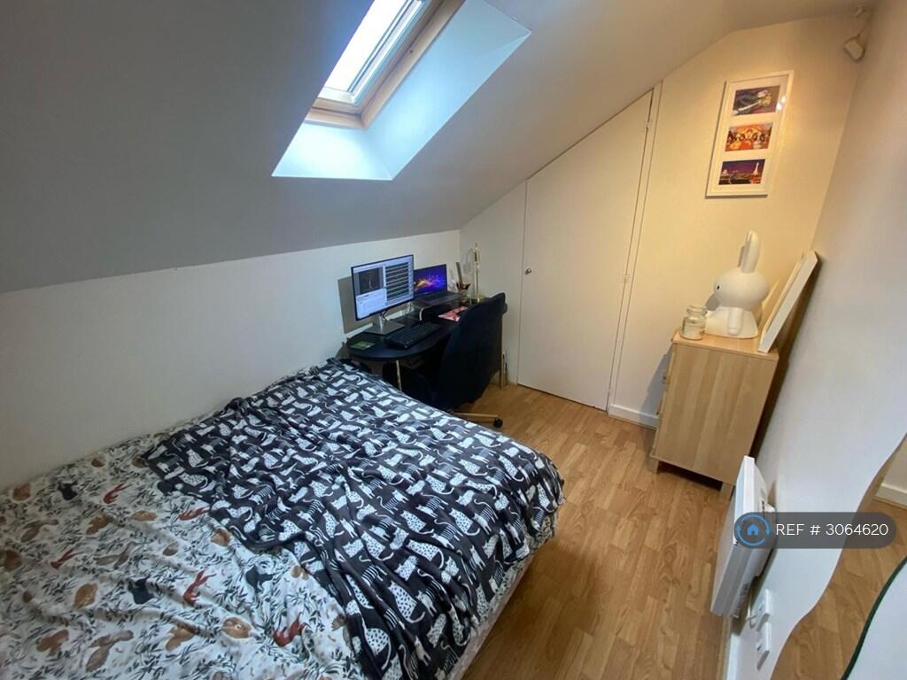 Apartment in Leeds, Kirkstall - View 3