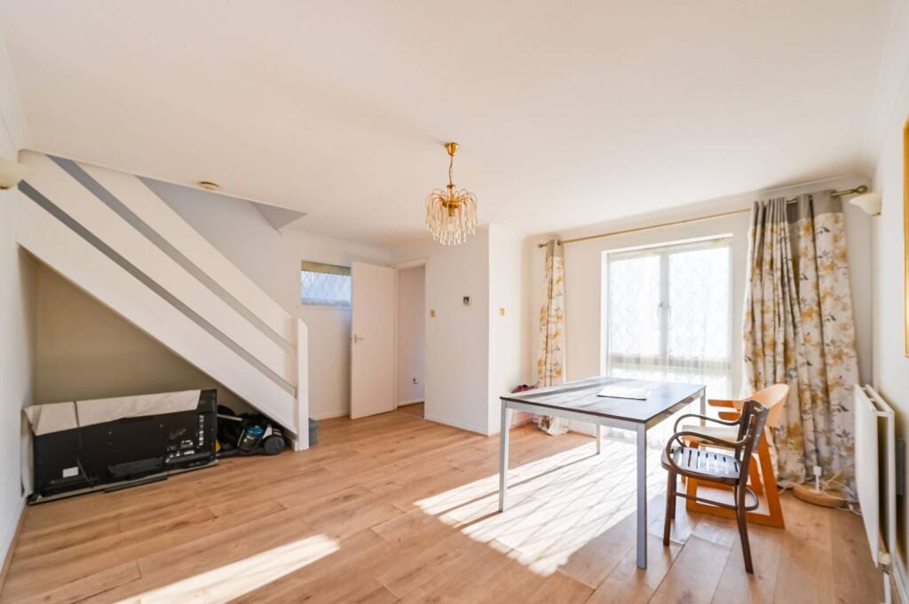 Main image of property: Wilde Place, London, N13, Palmers Green, London, N13