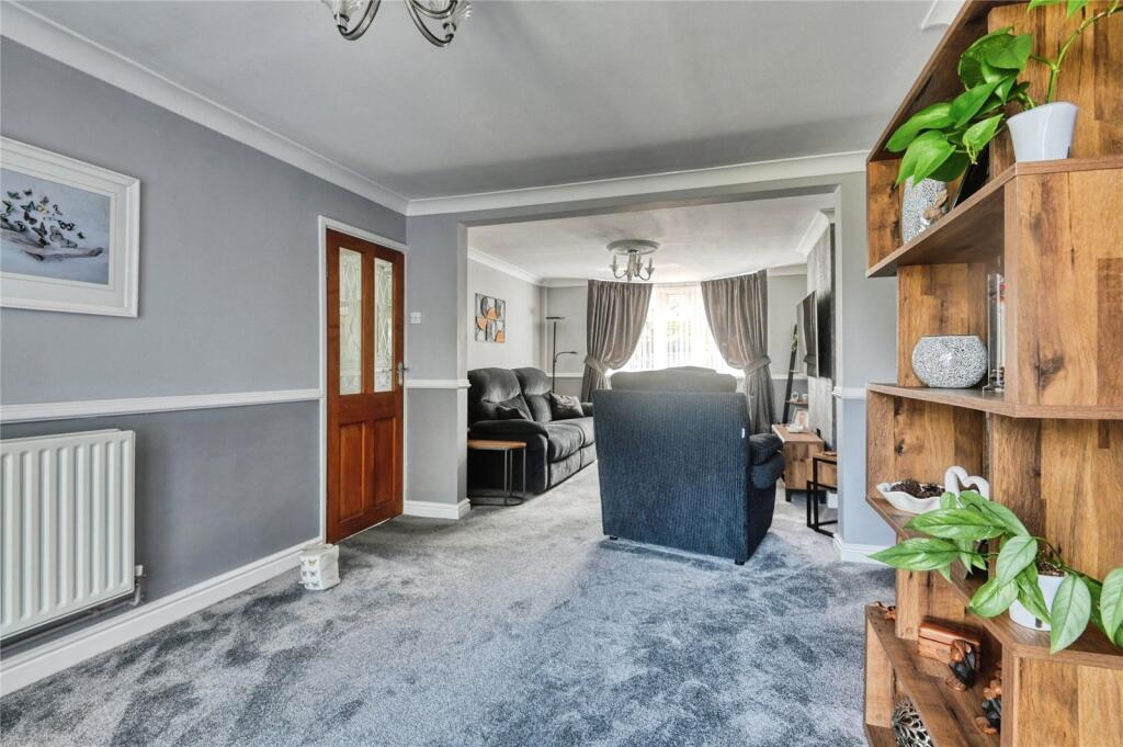 House in Solihull, Castle Bromwich - More