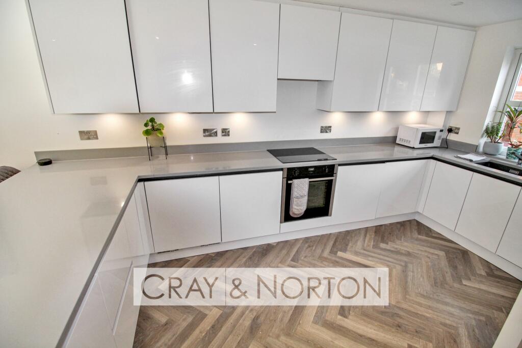 Caroline Way, Eastbourne, BN23 photo 4
