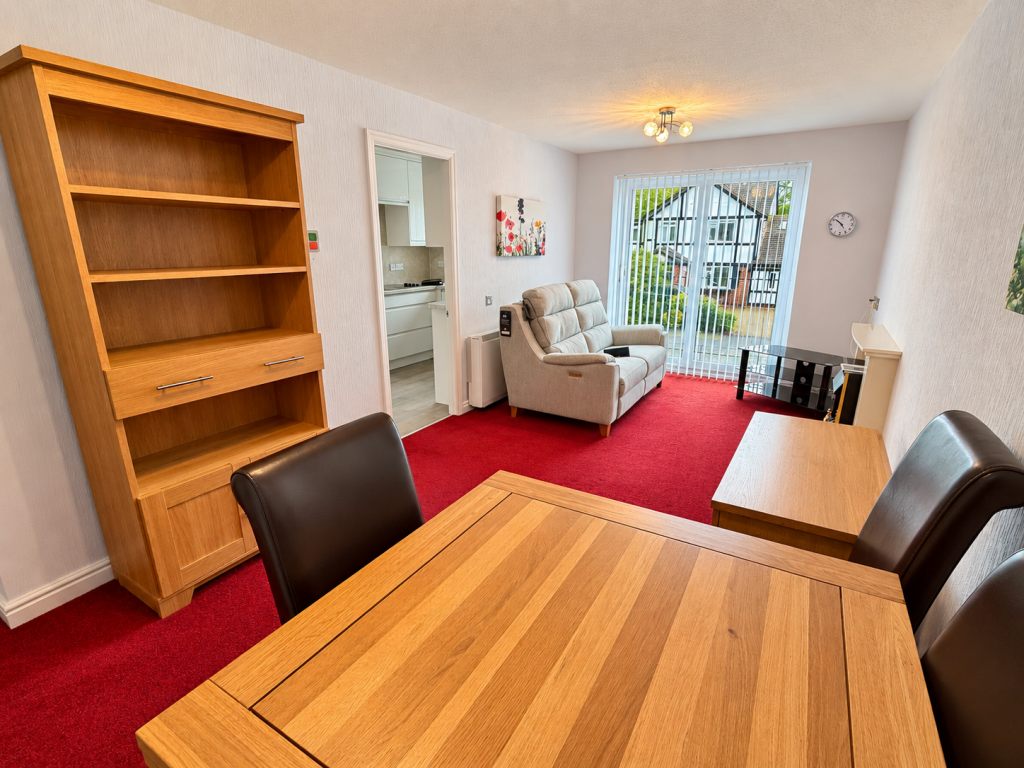 Apartment in Stockport, Greater Manchester - View 4