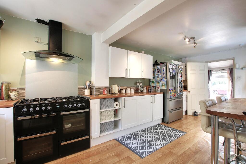 Rownhams, Southampton photo 3