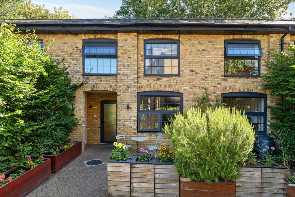Main image of property: Hatcham Park Mews, London, SE14