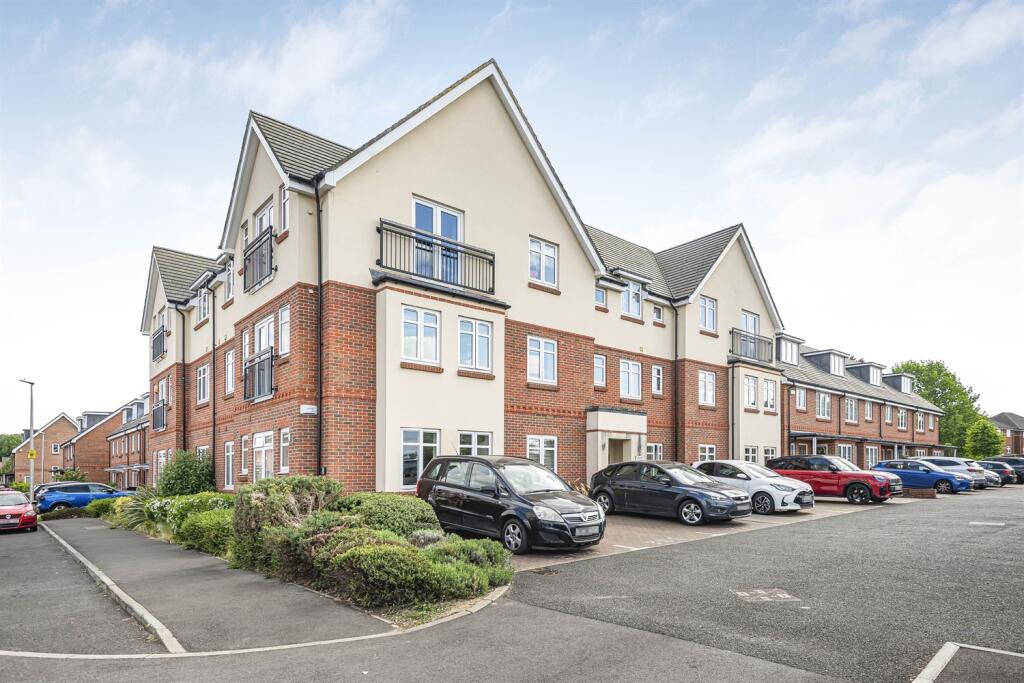 Main image of property: Louden Square, Earley, Reading, RG6
