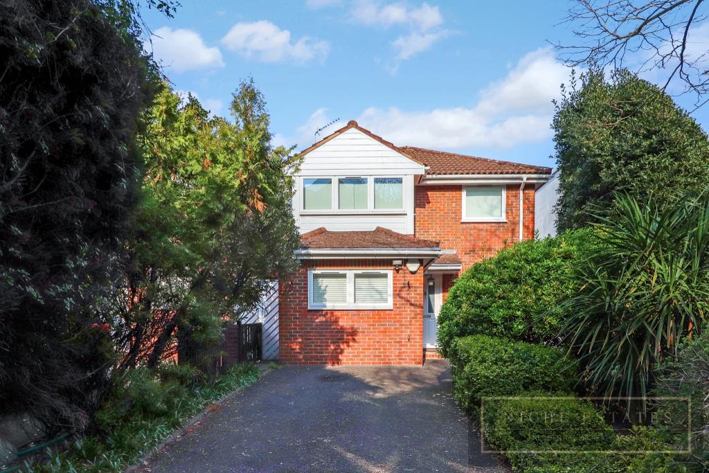 Main image of property: The Avenue, Finchley Central, London, N3 