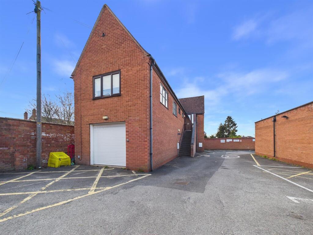 Main image of property: High Street, Evesham