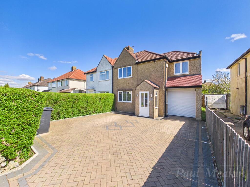3-bed semi-detached on Parkway, New Addington, Croydon, £465,000