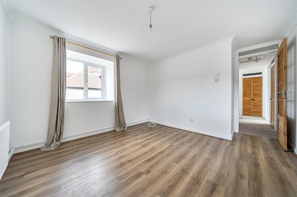 Apartment in London - View 2