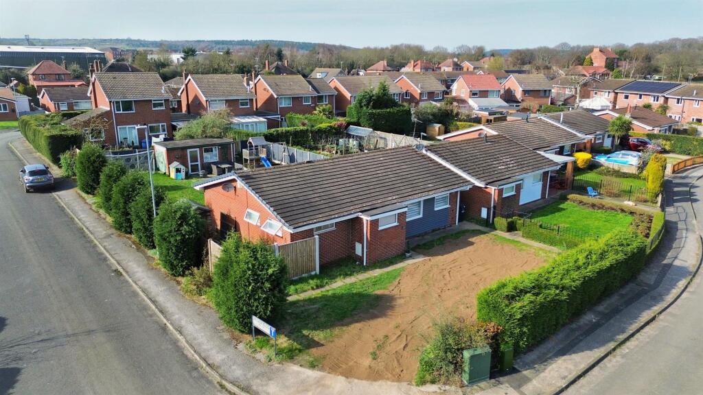 Main image of property: Broadfields, Calverton, Nottingham