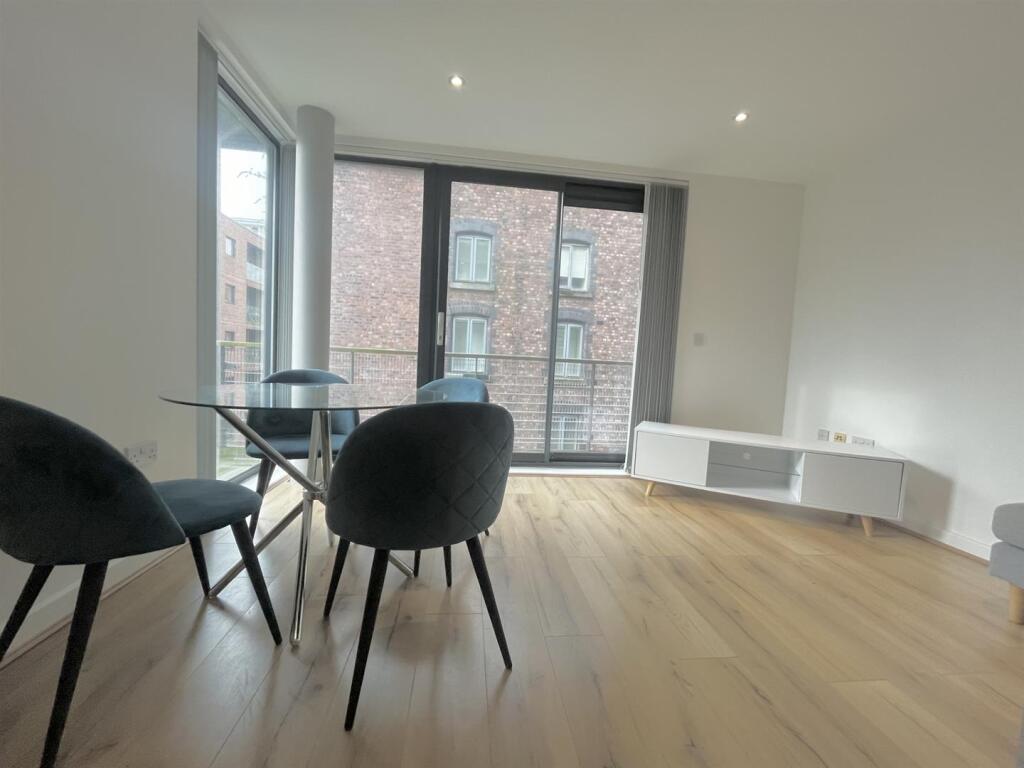 Apartment in Liverpool - View 3