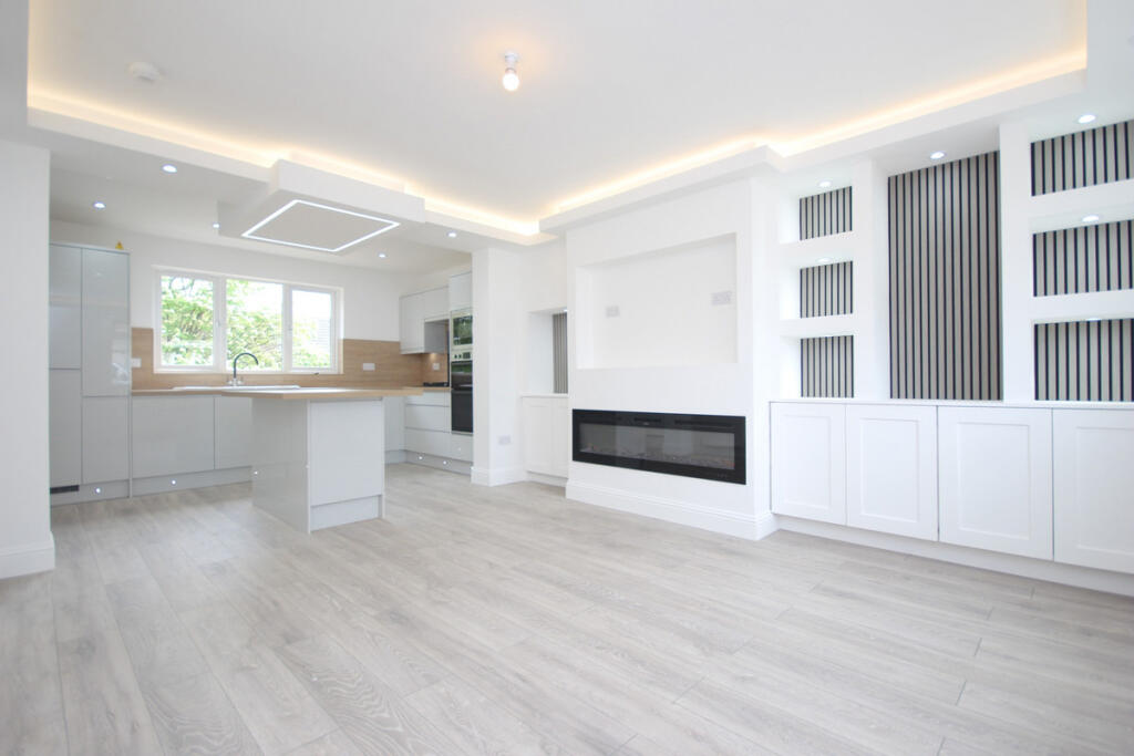 House in Plains, Dunrobin - View 2