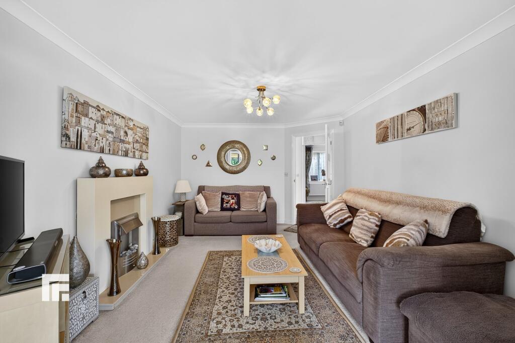 House in Barry, Vale of Glamorgan - More