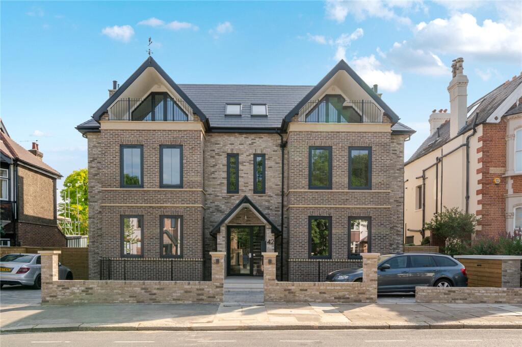 Main image of property: Creswick Road, London