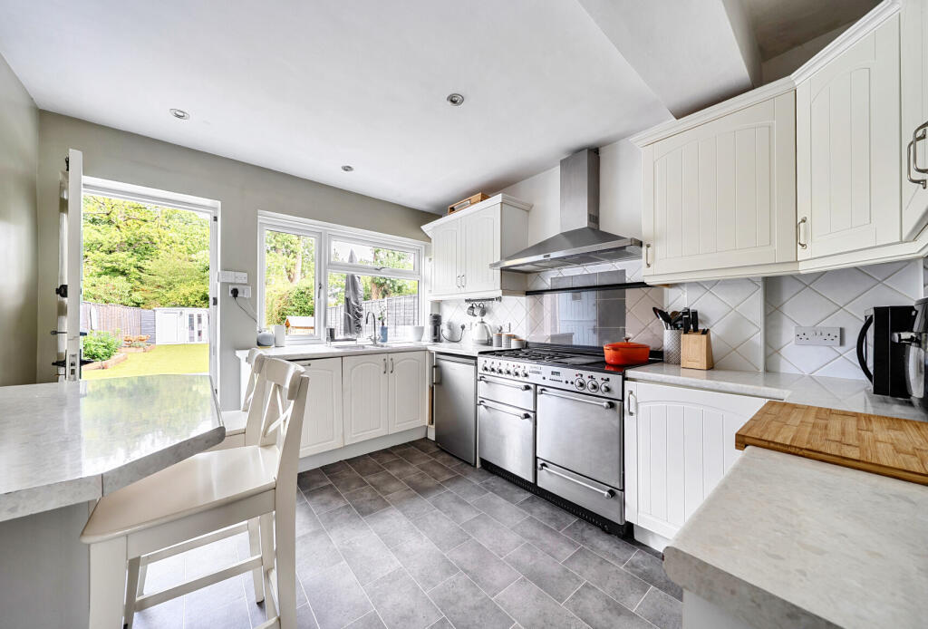 House in Redhill - View 2