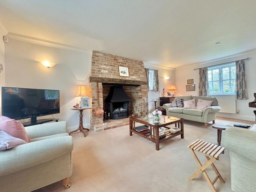 Warman's Close, Bawburgh, NR9 photo 3