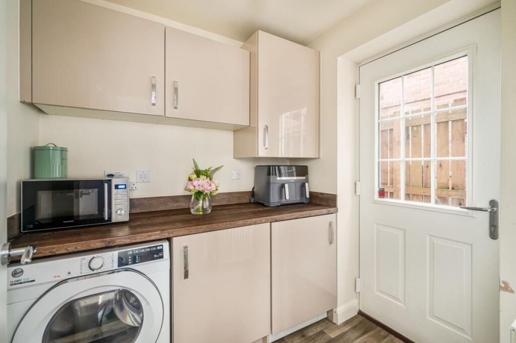 Additional image 11 of Heathfield Lane, Birkenshaw