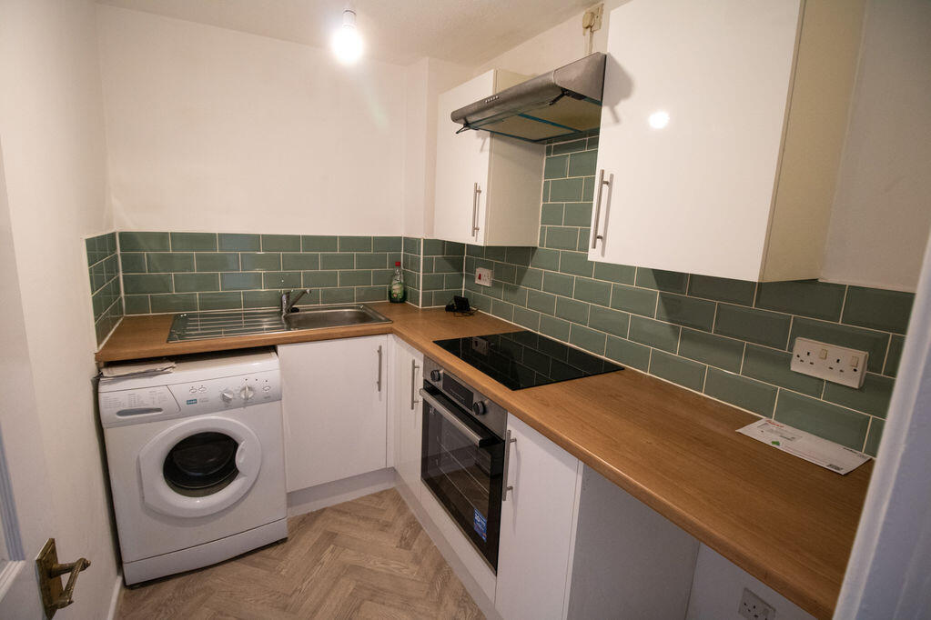 Apartment in Bolton - View 4