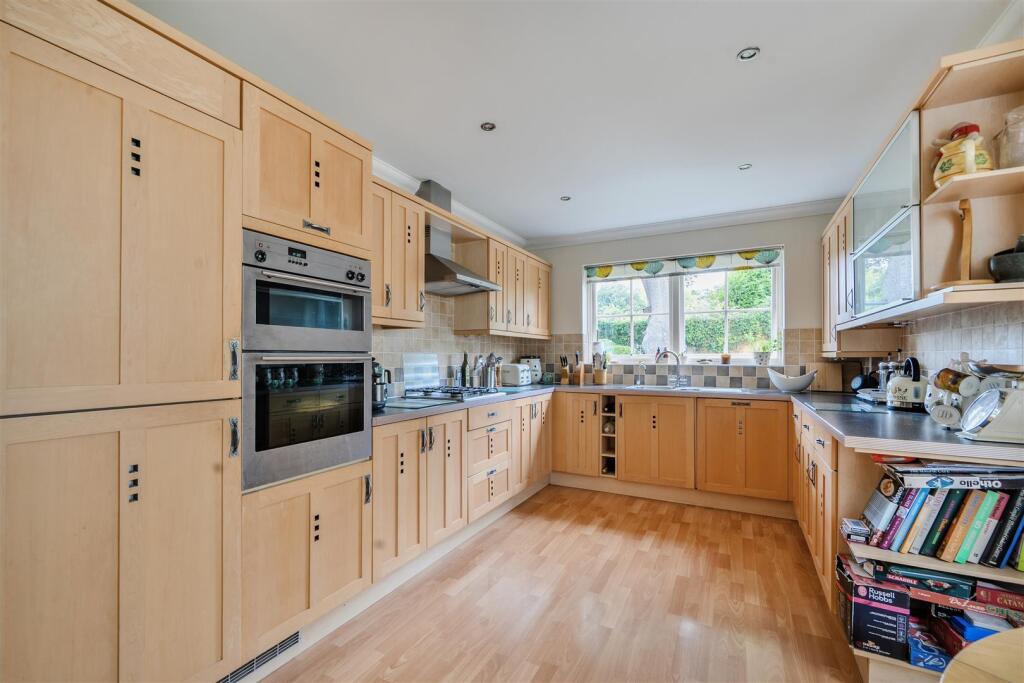 House in Worthing, Salvington - View 4