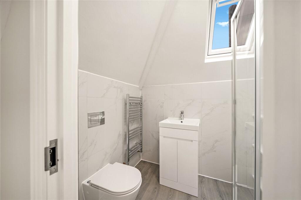 Apartment in London - View 5