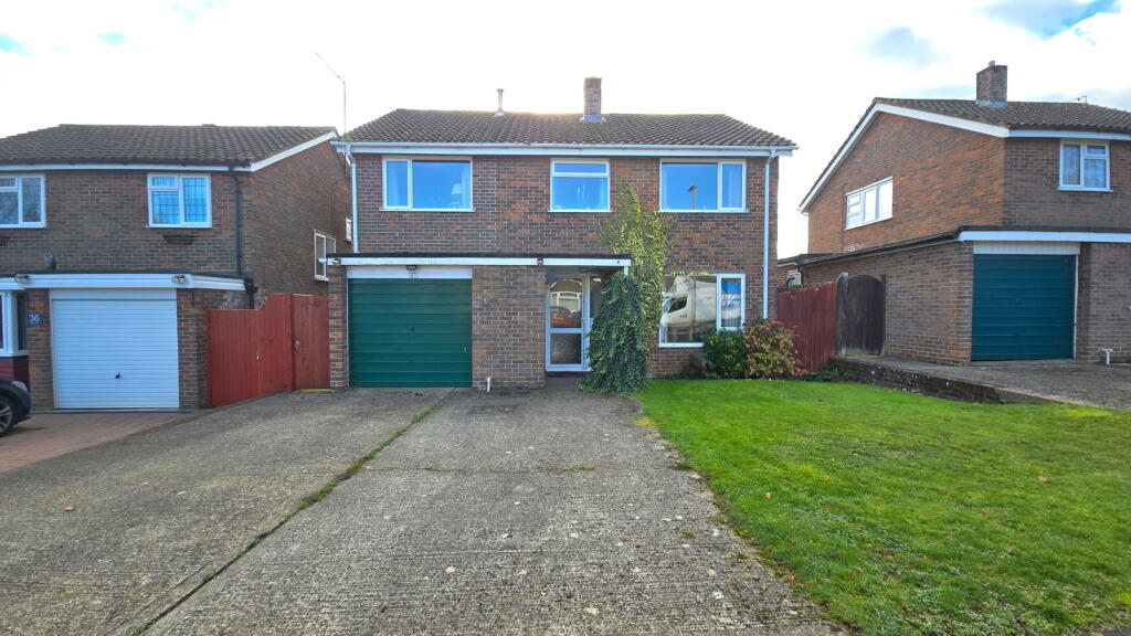 Main image of property: Cedar Drive, Kingsclere, Newbury, RG20 5TD