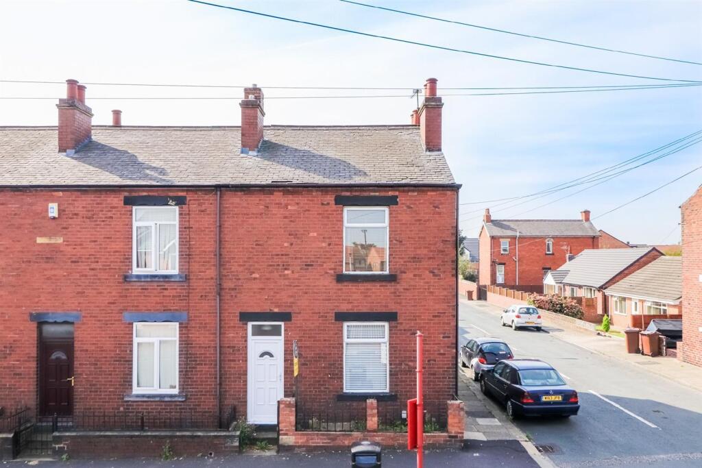 Main image of property: Dewsbury Road, Ossett