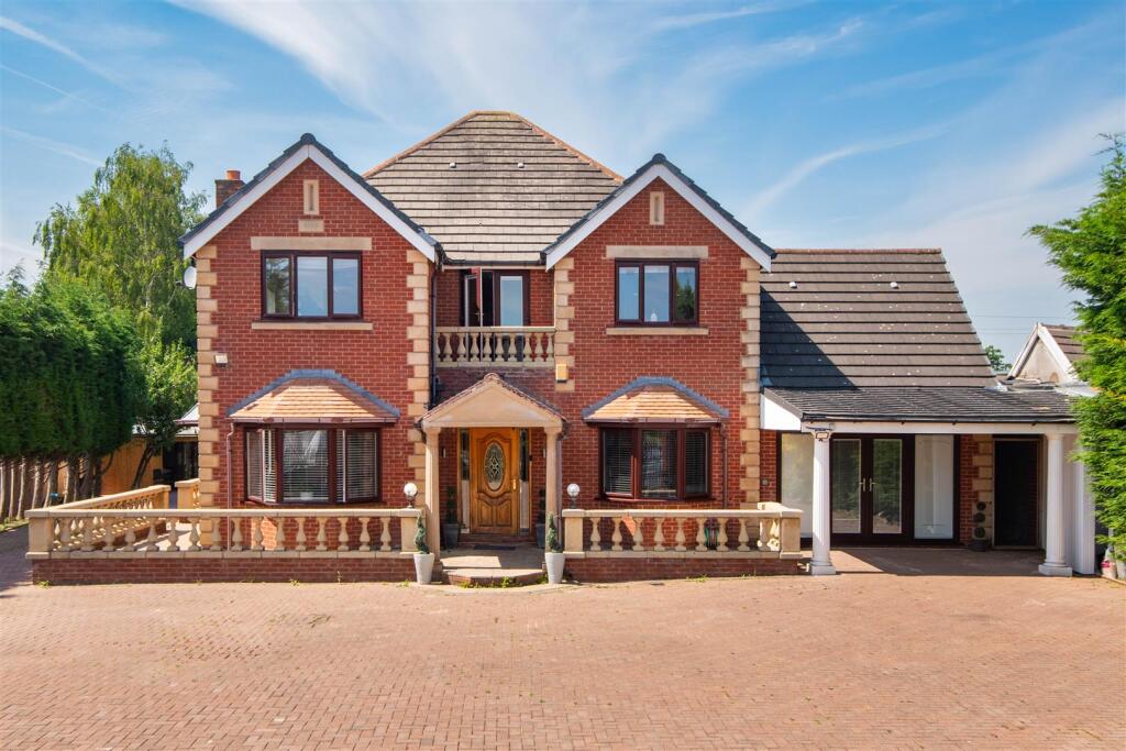 Main image of property: Wigan Road, Leyland