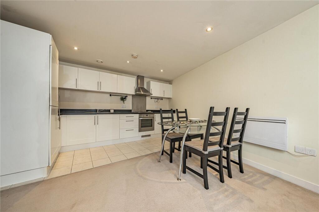 Apartment in London - View 3