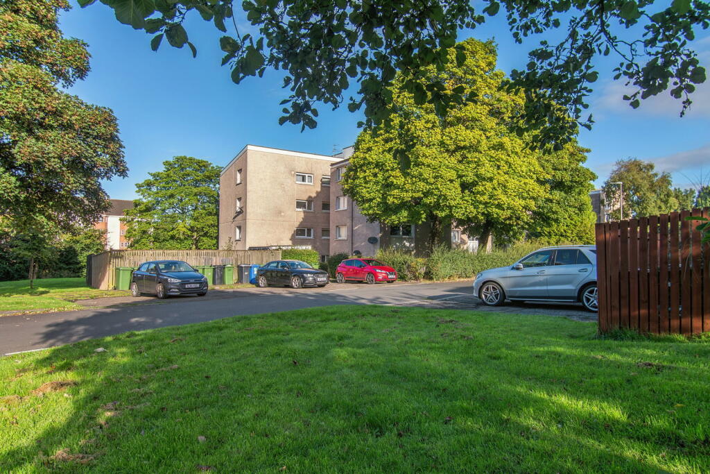 Main image of property: Loch Striven, East Kilbride, G74 2EH