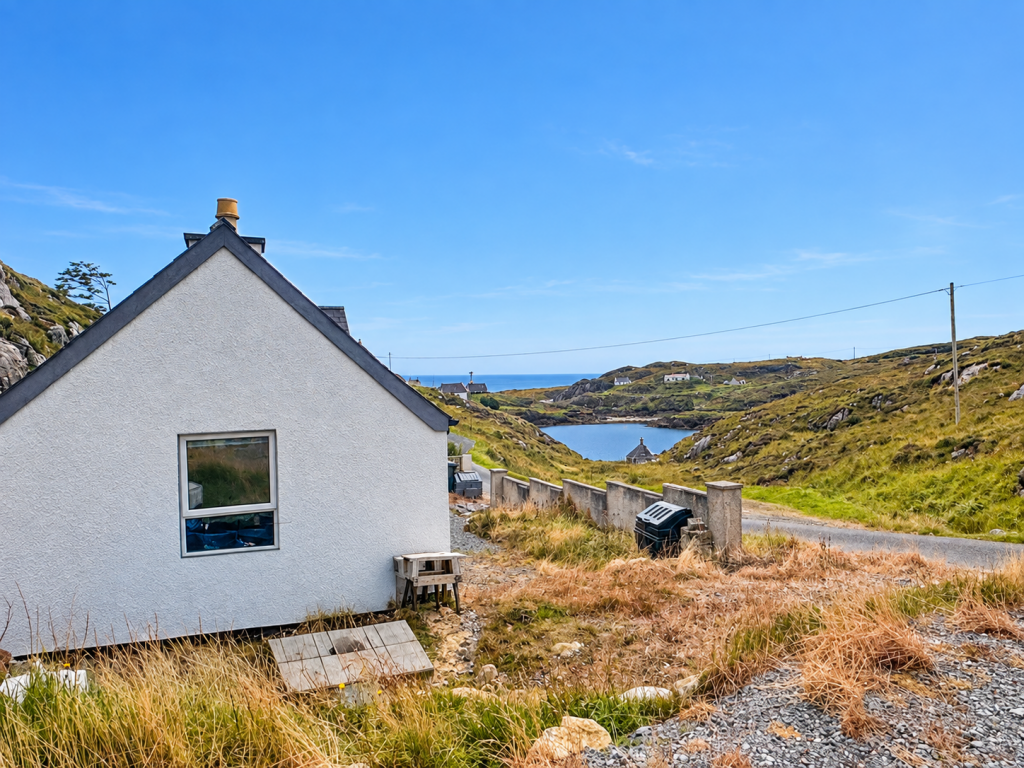 Main image of property: Outend, Scalpay, Na H-eileanan An Iar