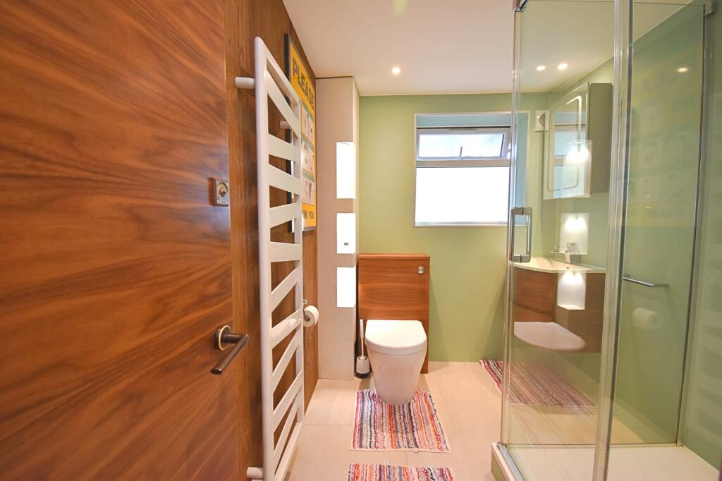 Apartment in London - View 3