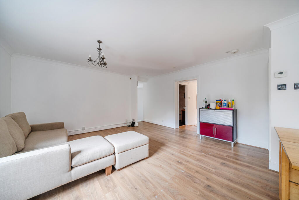 Apartment in London - View 3