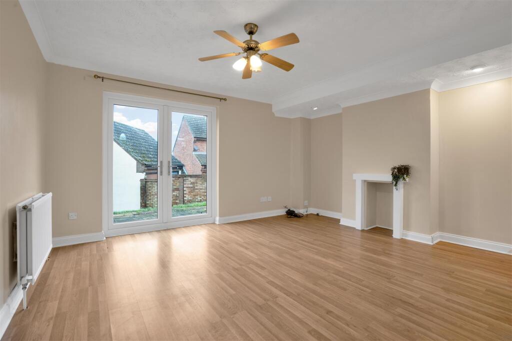 Taylor Drive, Lawford, Manningtree - View 2