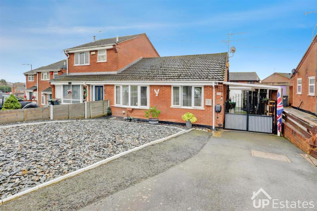 Main image of property: Merlin Avenue, Poplar Farm, Nuneaton