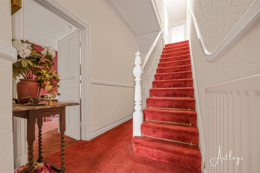 House in Mumbles, Oystermouth - View 5