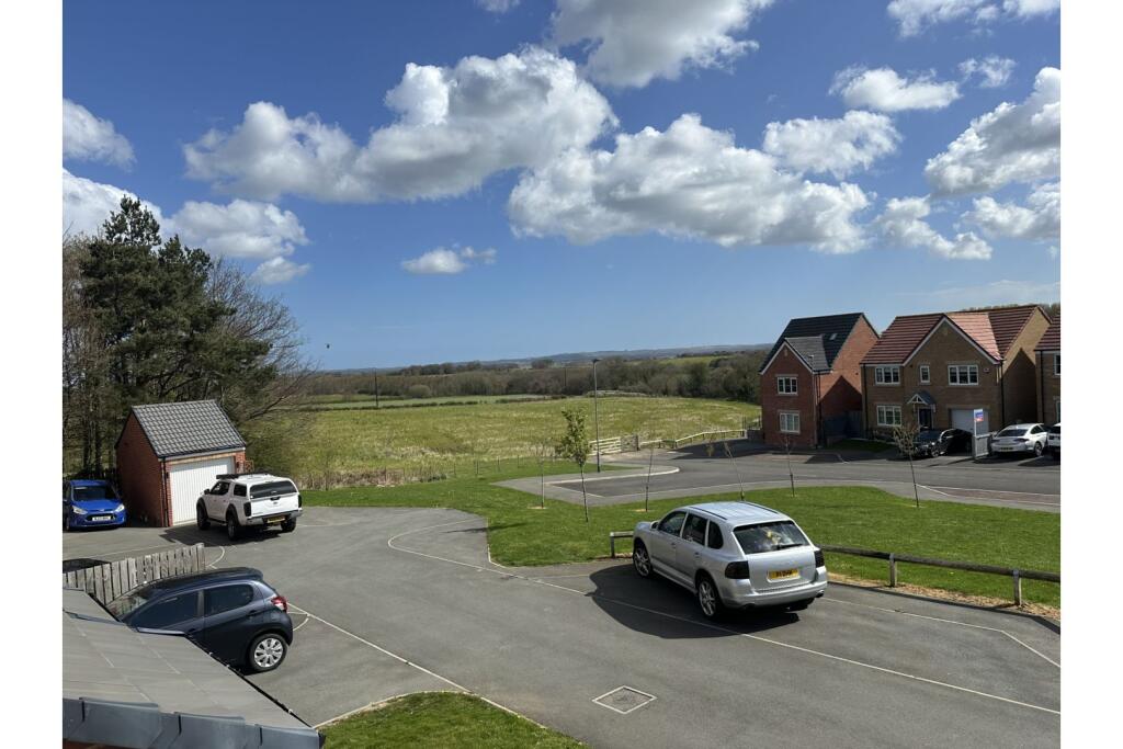 Manor Drive, Durham, DH7 photo 2