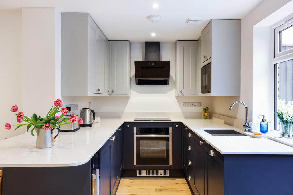 Main image of property: Bath Road, Cheltenham, GL53 7LS